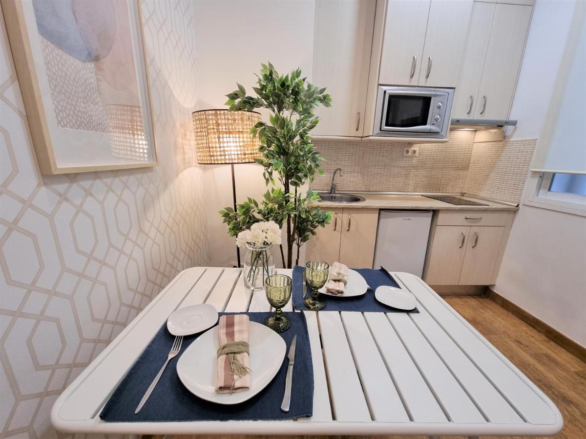 Apartamentos San Andres Madrid Bagian luar foto